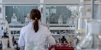 Jak przeprowadzić test Turinga?