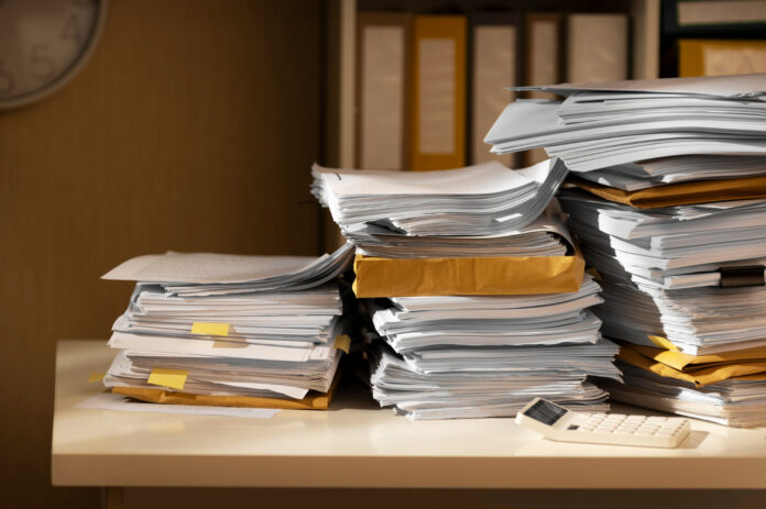 Jak bezpiecznie pozbywać się dokumentów RP7 po upływie okresu archiwizacji